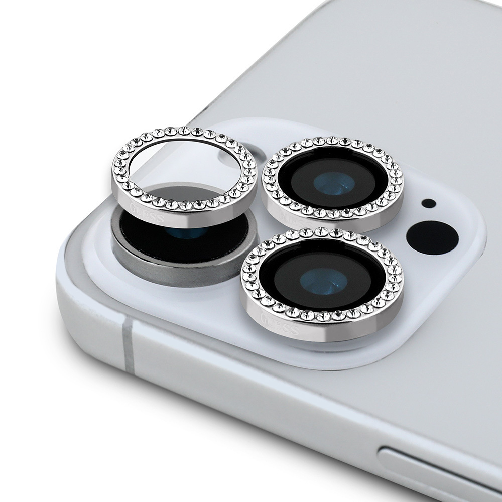 iPhone%20Uyumlu%2016%20Pro%20Guess%20Orjinal%20Lisanslı%20Rhinestone%20Taşlı%20Lens%20Koruyucu-Gümüş